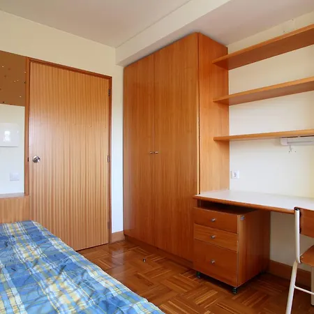 Single Bed & Breakfast